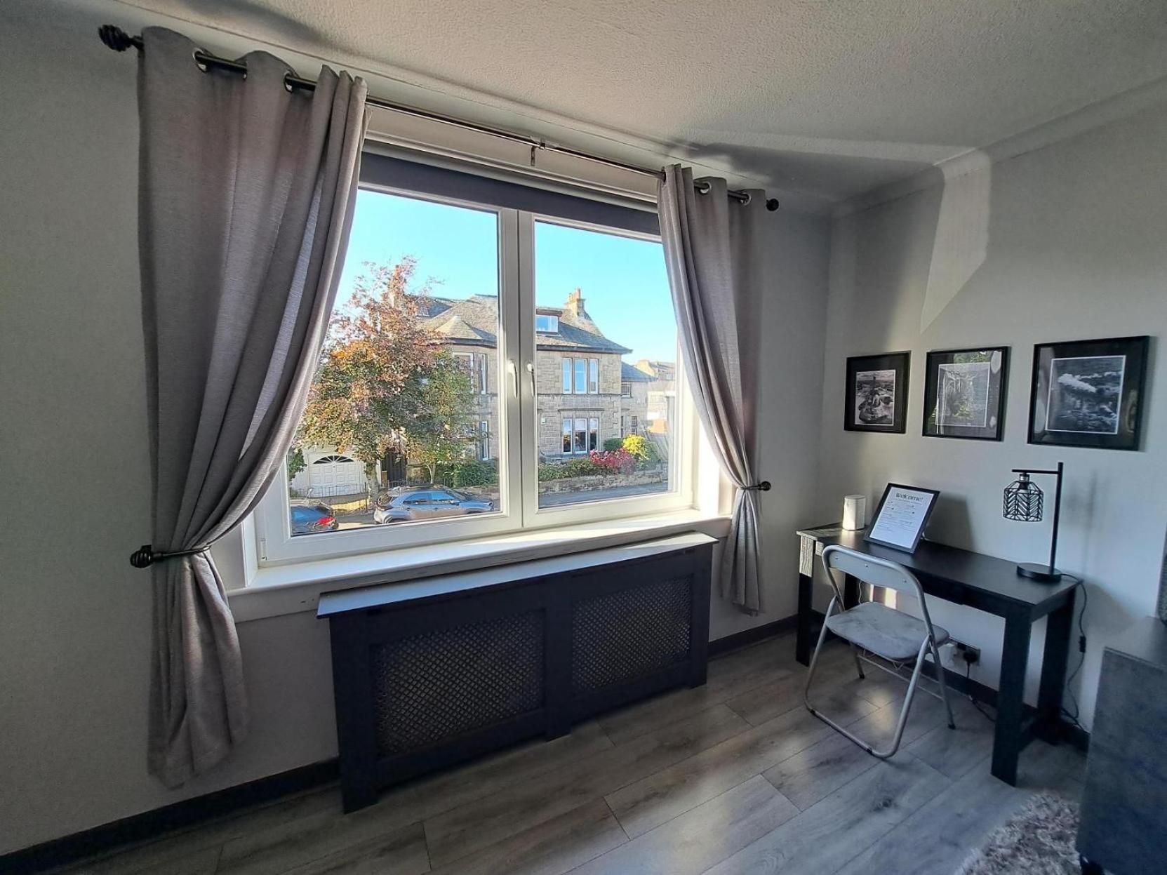 Glasgow Apartment Close To The Airport Renfrew Eksteriør bilde
